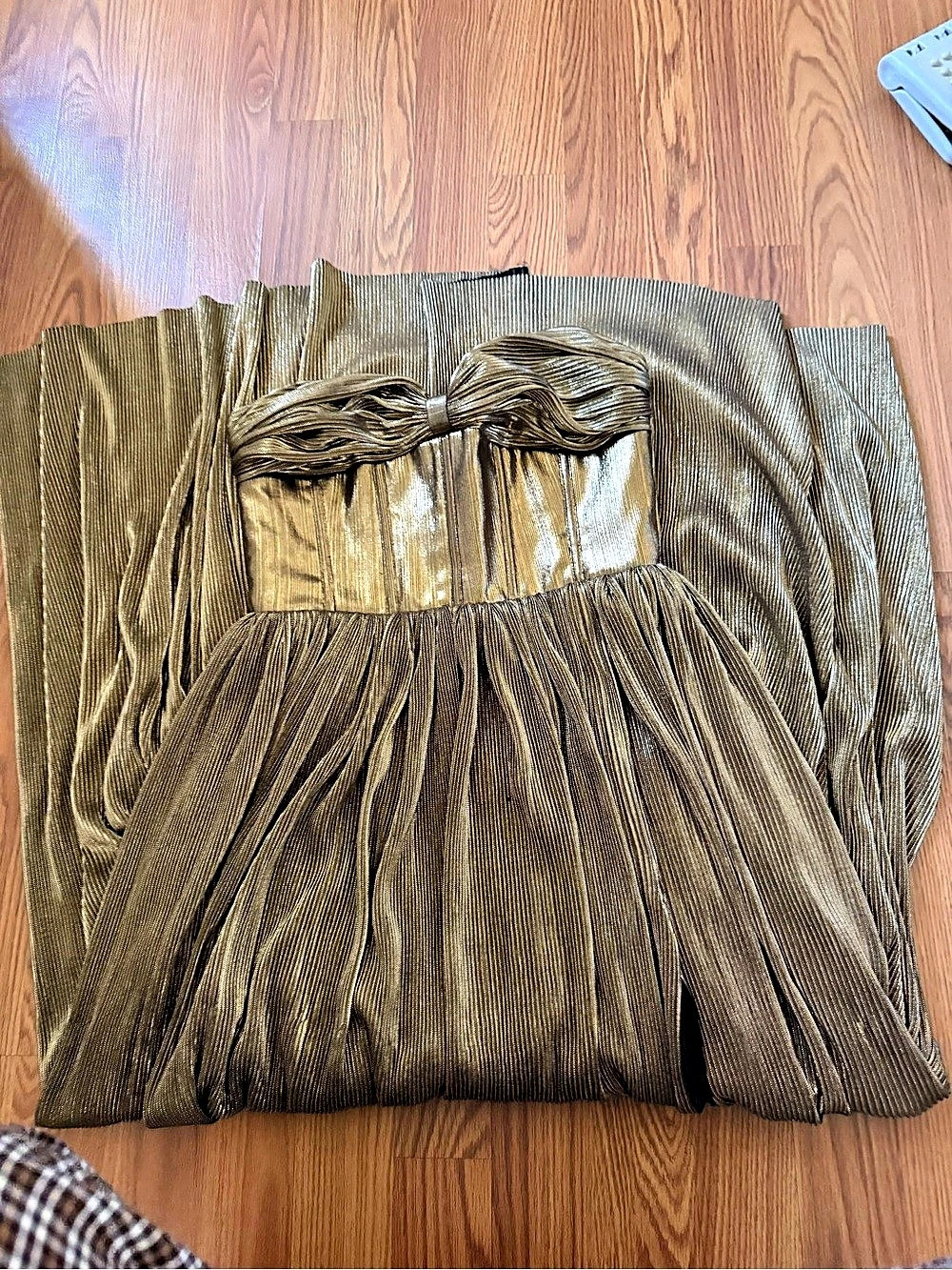 Bronx & Banco Gold Pleated Mini Dress Like New - Picture 3 of 5